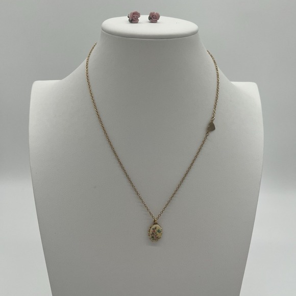 Cottagecore Floral Pendant Necklace & Pink Rose Earrings Set – Vintage Romantic - Picture 1 of 7